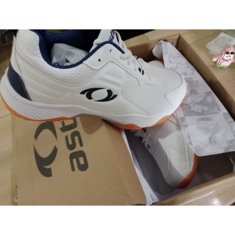 Sepatu astec badminton warna putih