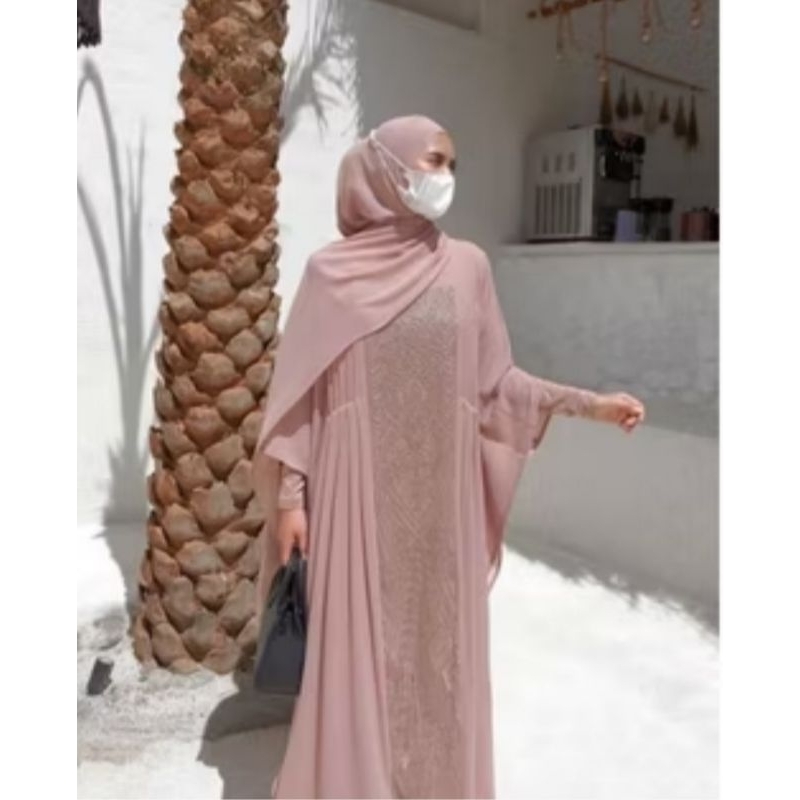 1 Set Kaftan Evolvere Preloved