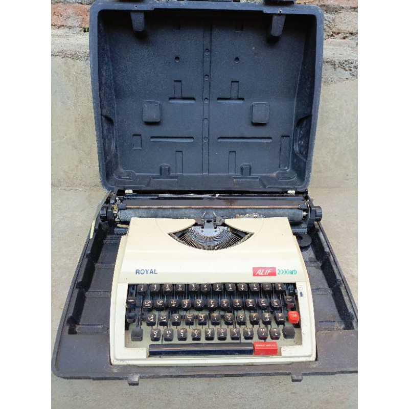 mesin ketik royal antik jadul