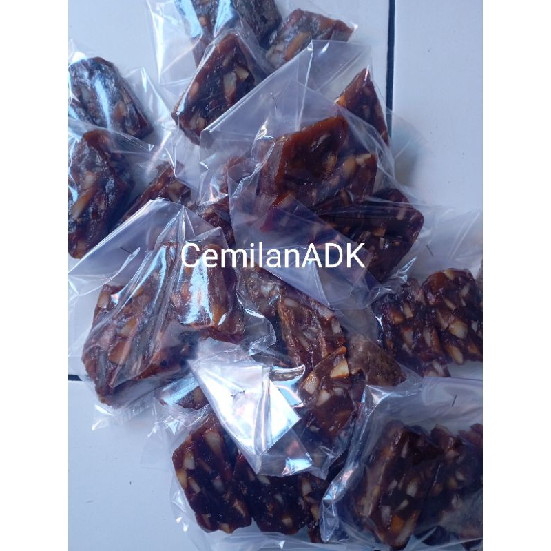 

dodol cikal/dodol kelapa khas Tegal 135g