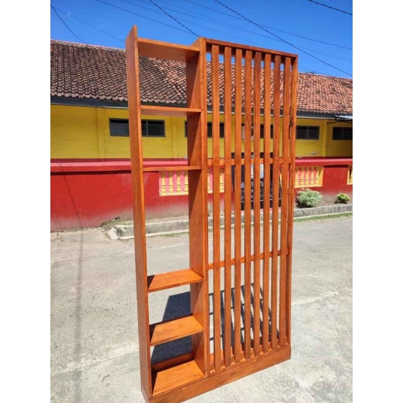 partisi kayu jati Belanda