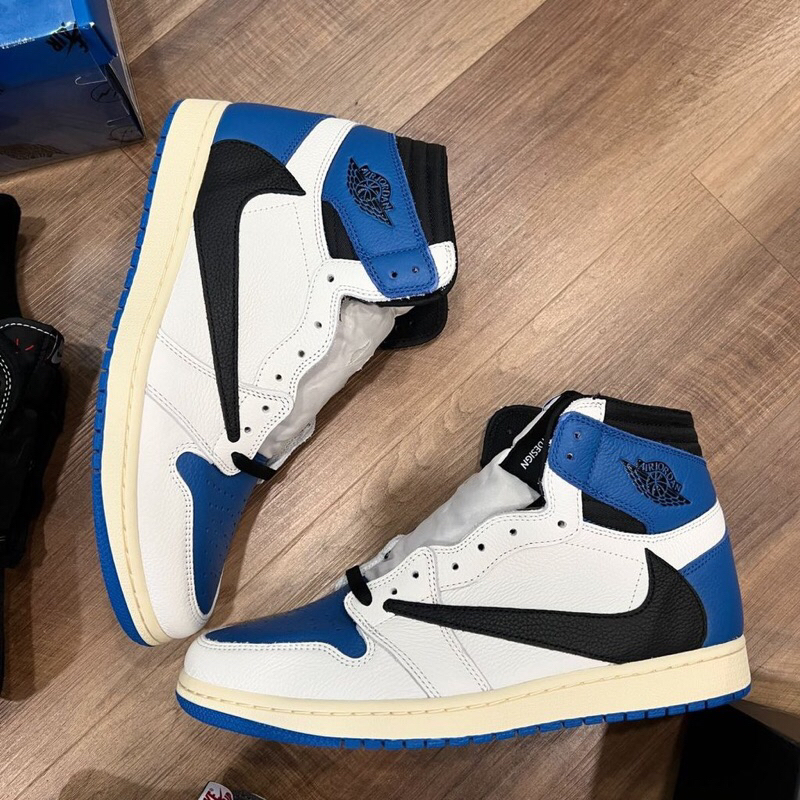 Fragment Design x Travis Scott x Air Jordan 1 Retro High OG Sail Black ORIGINAL