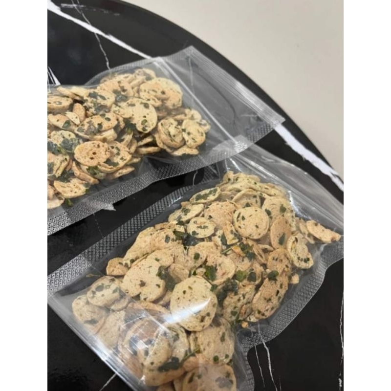 

keripik otak' otak 100 gr