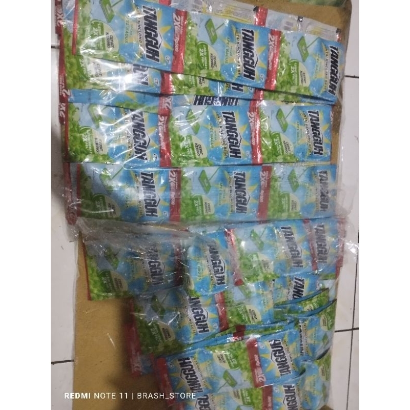 TANGGUH (pembersih lantai rencengan isi 48 pcs)