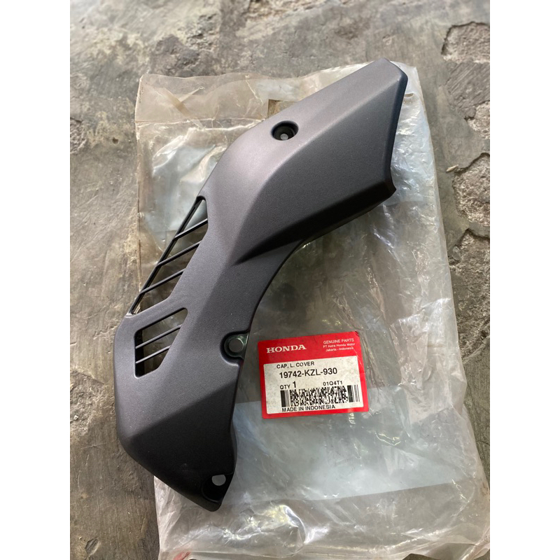 CAP L HONDA SPACY KARBU CARBU LAMA FI TUTUP COVER BAK CVT ORI AHM 19742-KZL-930