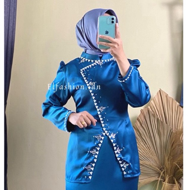 Inaraa kurung melayu one set kurung melayu modern