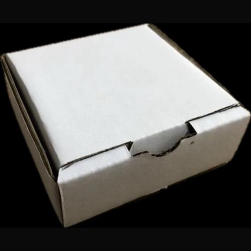 

8x8x3 cm kardus putih white kraft corrugated polos kecil kotak kemasan aksesories dus packing murah packaging diecut pizza souvenir kado hadiah bingkisan