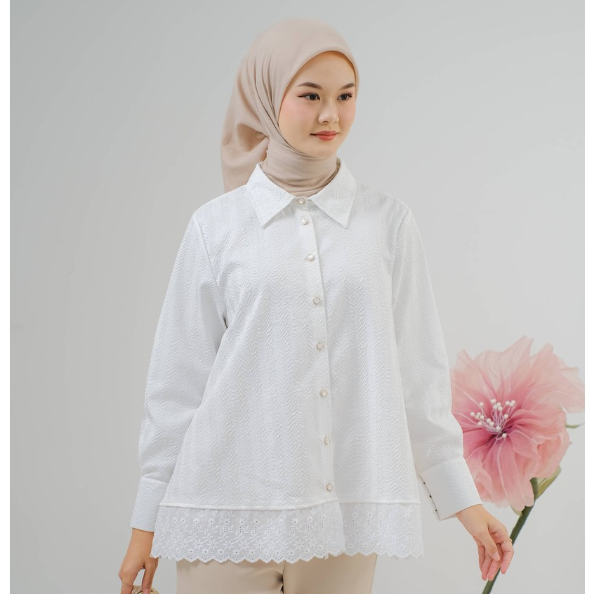 Madison Shirt Mayoutfit | Kemeja Wanita Putih Textured Renda