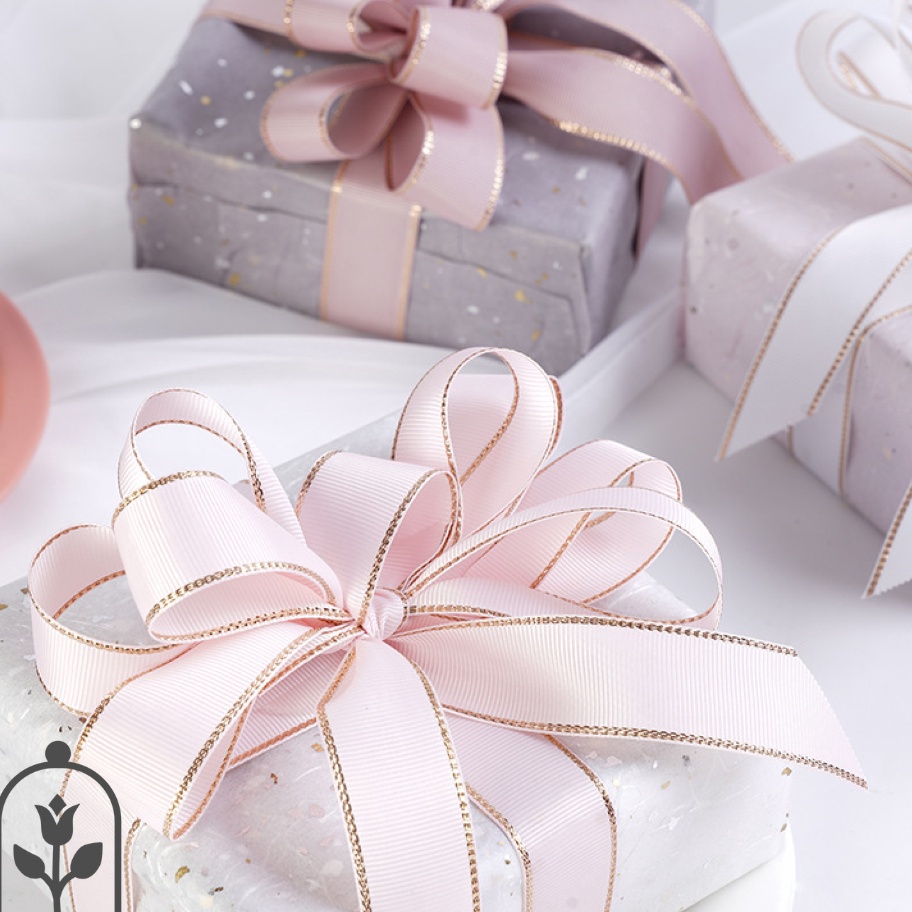 

HARGA SPESIAL 1ROLL Pita GROSSGRAIN High Grade Emas Ribbon Gold Edge Pinggir Emas Korea Kado Dekorasi Hampers Bouquet Lebar 25cm Panjang 225 meter Colourful Cantik Murah Kerajinan Tangan