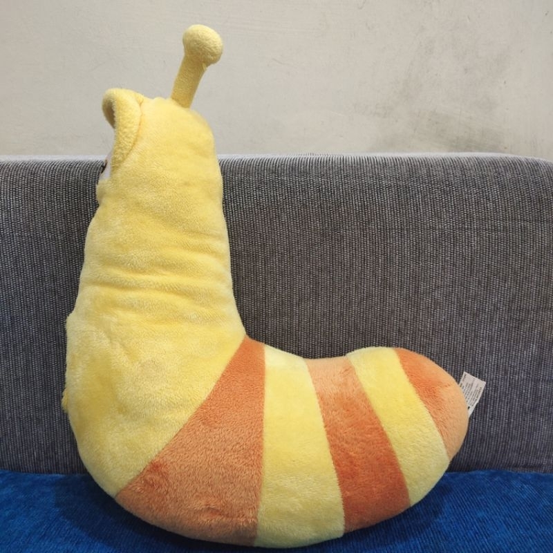 boneka larva