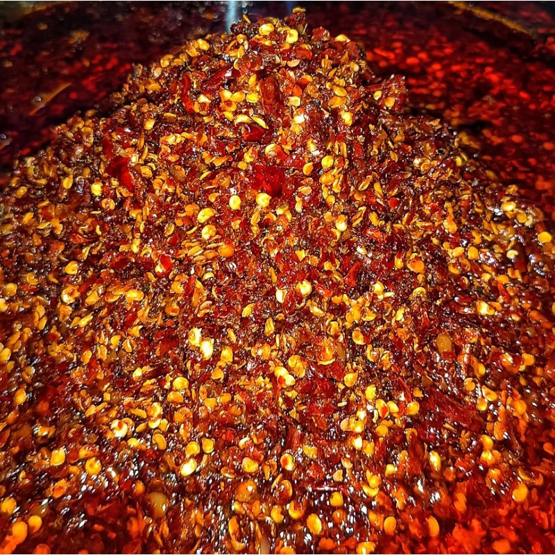 

Chili Oil - Minyak Cabe Serbaguna - Halal - Super Gurih - Enak dan Pedas - Full isi cabe asli - Kemasan 250ml #chilioil #ownsambal #owensambal #sambalenak