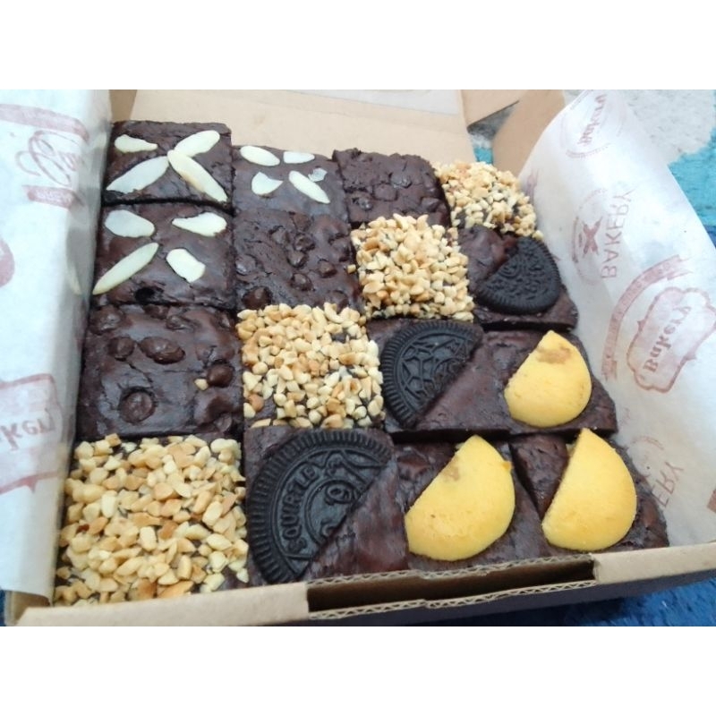 

Fudgy brownies 16*16