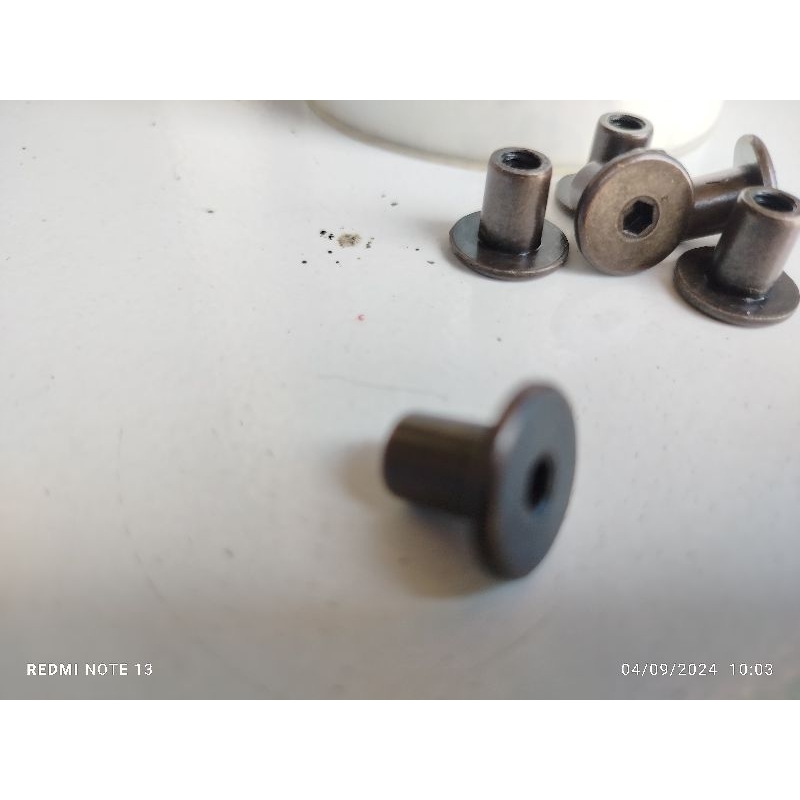 Mur topi Jcn M6 x 13 antik