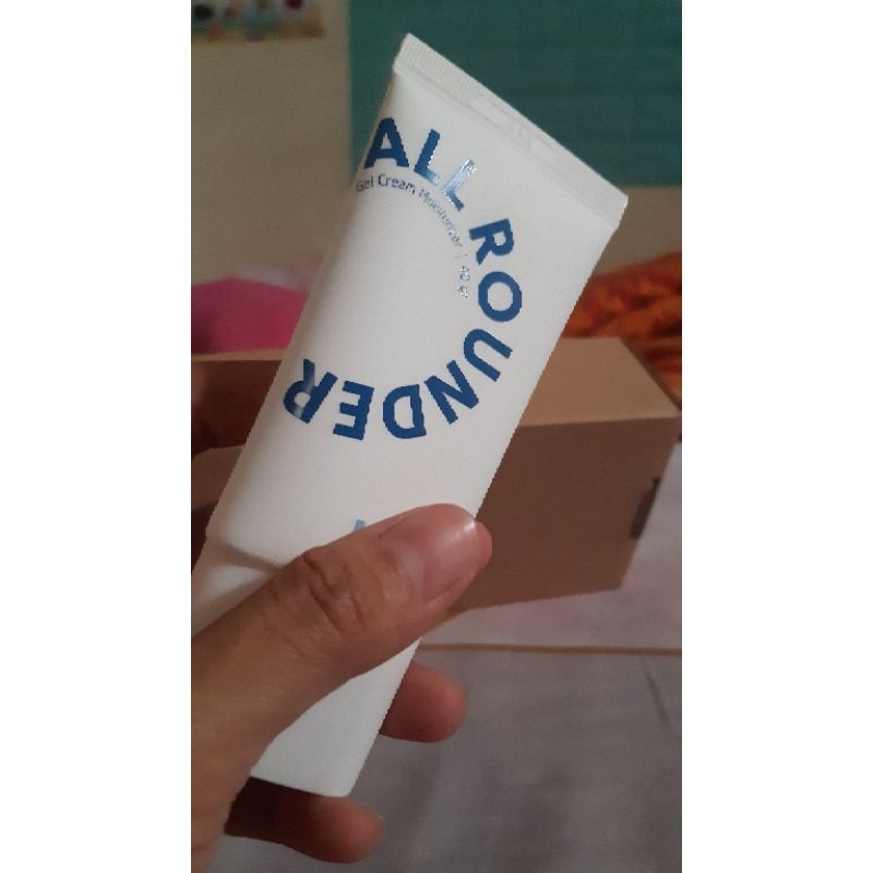 LIKE NEW HALE All Rounder Moisturizer