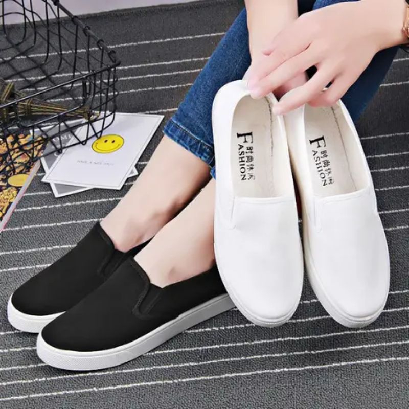 sepatu wanita/sepatu wanita slip on terbaru EA-7