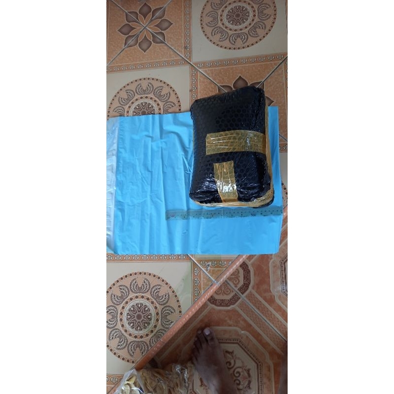 

Piscoklegit_ Keripik Pisang Kepok 1Kg Rasa Manis & Asin Gurih. Free Packing Carton, Bubble Wrap 2-3