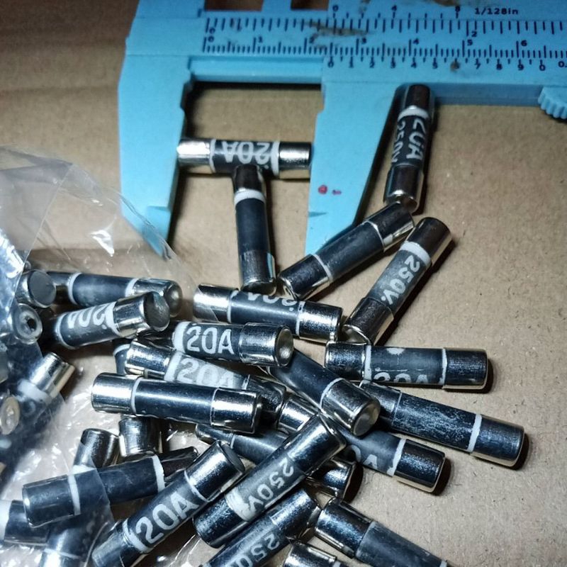FUSE 20A 250V (2PCS)