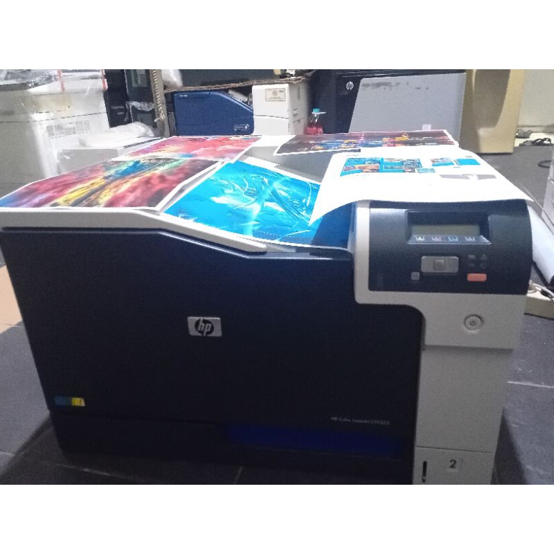 HP COLOR LaserJet CP5225A3+