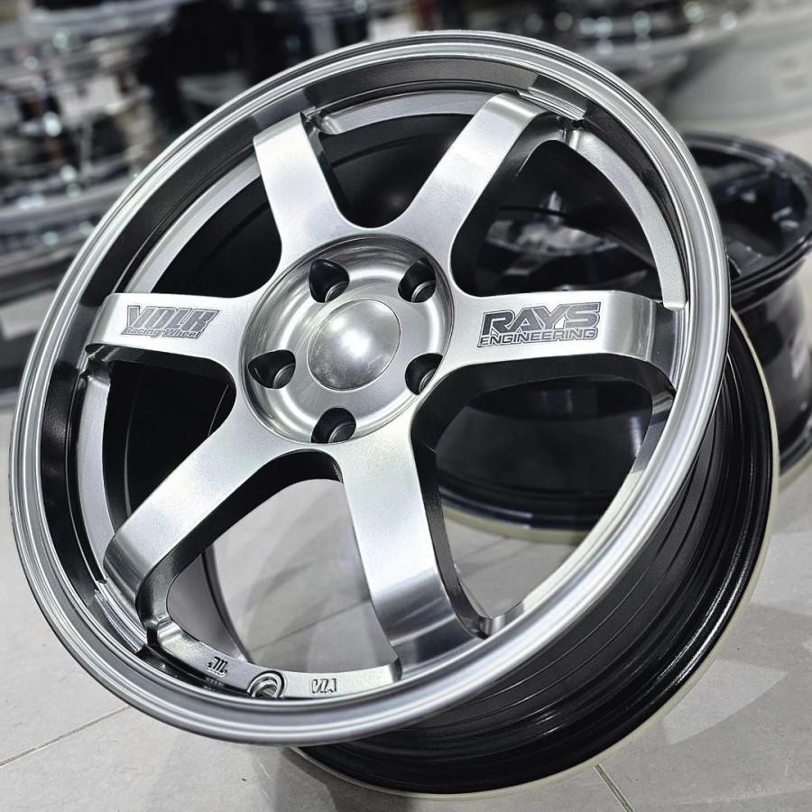 velg mobil R17 TE37 LEBAR 8 ET 38 velg racing ring 17 crv innova camry hrv rush terios civic
