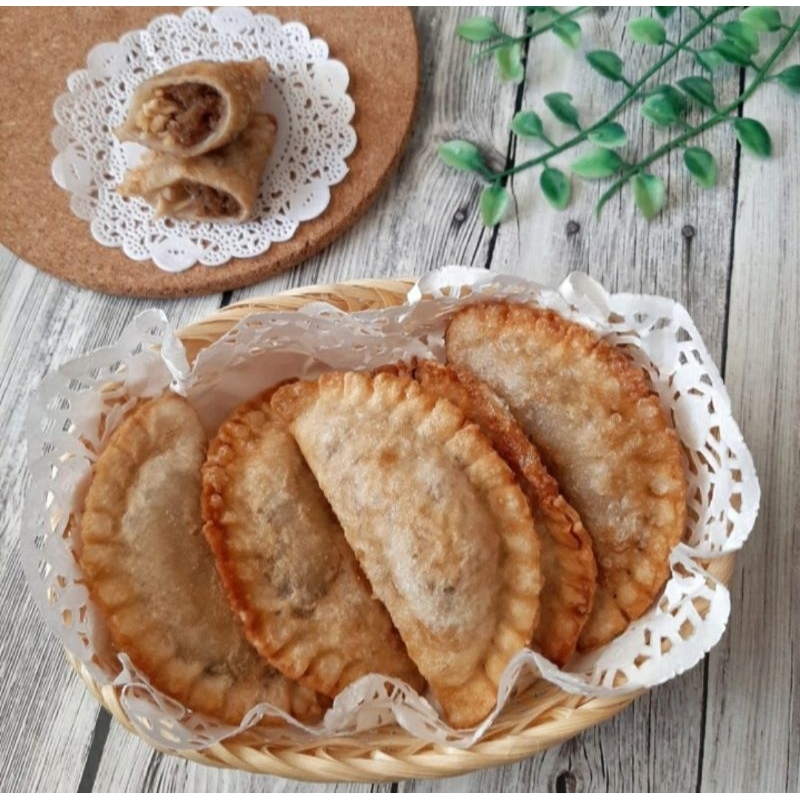 

CIRENG ISI AYAM DAN KEJU, FROZEN, ISI 10