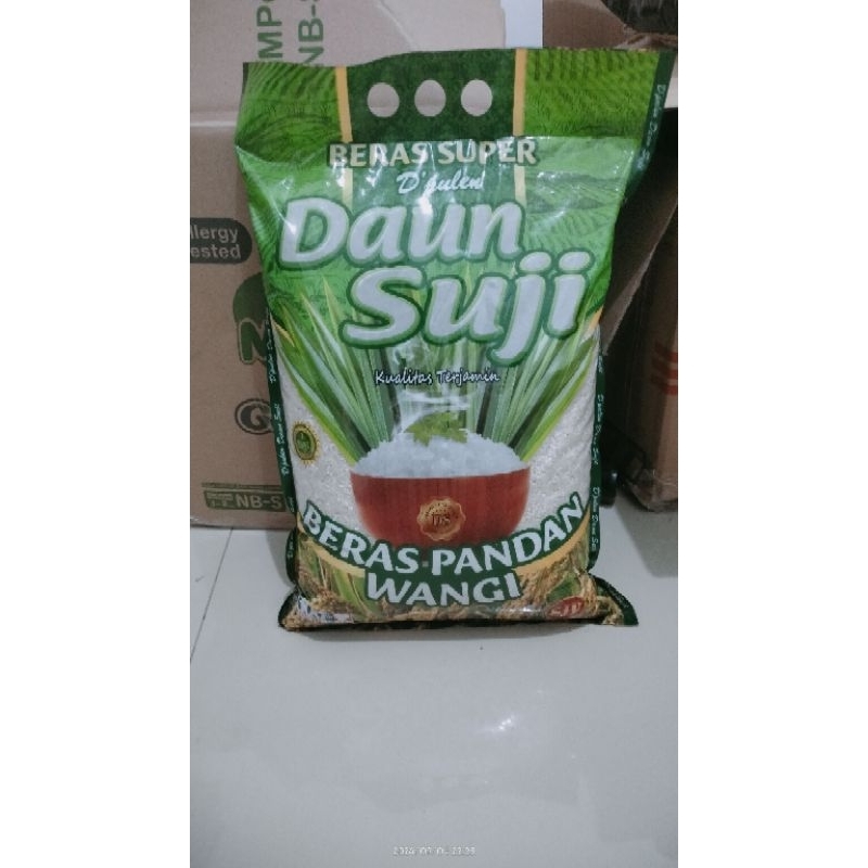 

BERAS DAUN SUJI pandan wangi BERAT 5 KG