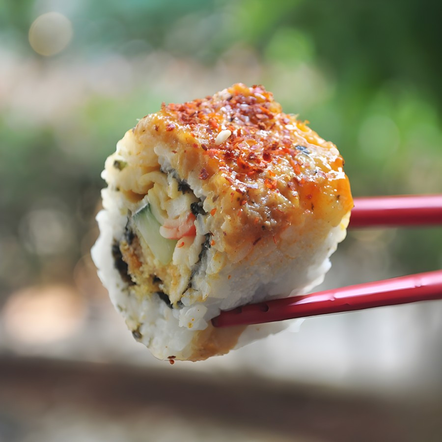 

Kotaku Hikari 光沢 Tami Maki Sushi