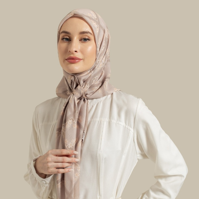 Wulang Narawangsa Hijab Segi Empat Square Flower Khaki | Kerudung Segi Empat | Hijab Motif Segi Empa