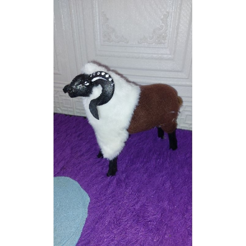 miniatur domba garut, mainan anak paling populer, mainan anak domba garut terlaris, kado ulang tahun