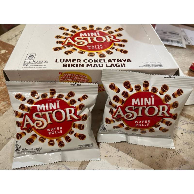 

Mayora Mini Astor Wafer Rolls 20gr x 10 Bungkus