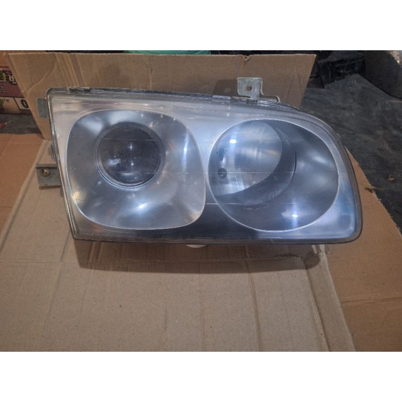 headlamp hyundai trajet harga untuk satuan