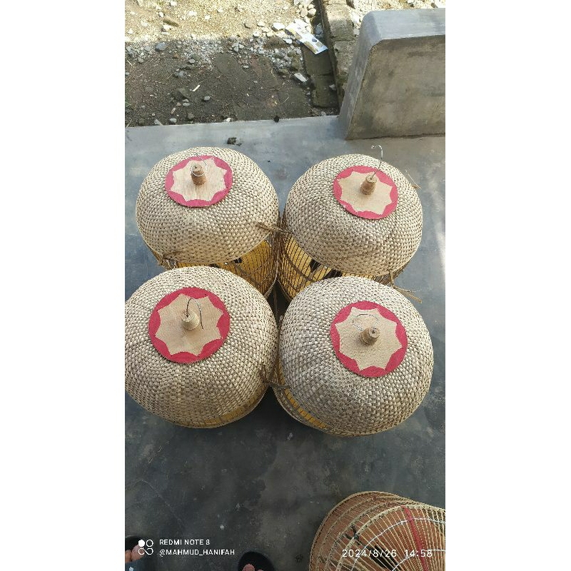 Sangkar Burung Rajut/Sangkar Perkutut Rotan MahkotaKandang burung Medan Sumatra Utara