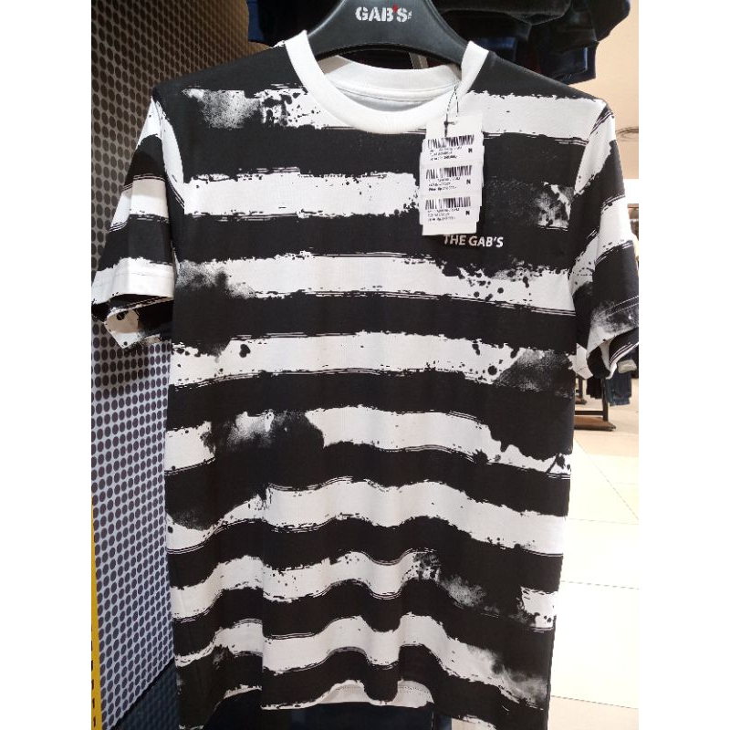 t-shirt gabs jeans