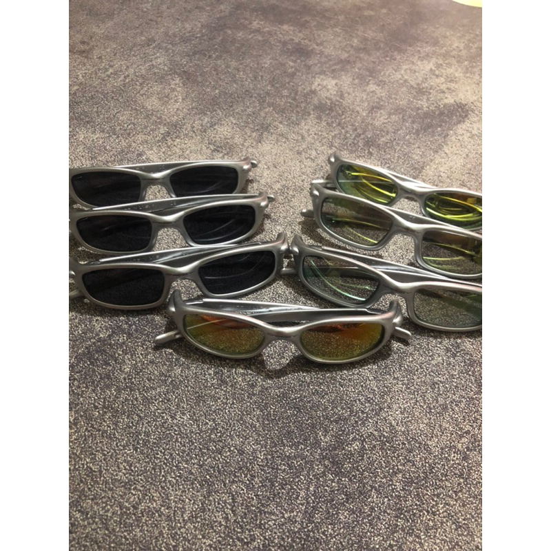 Vtg 00s Oakley Sunglasses Silver