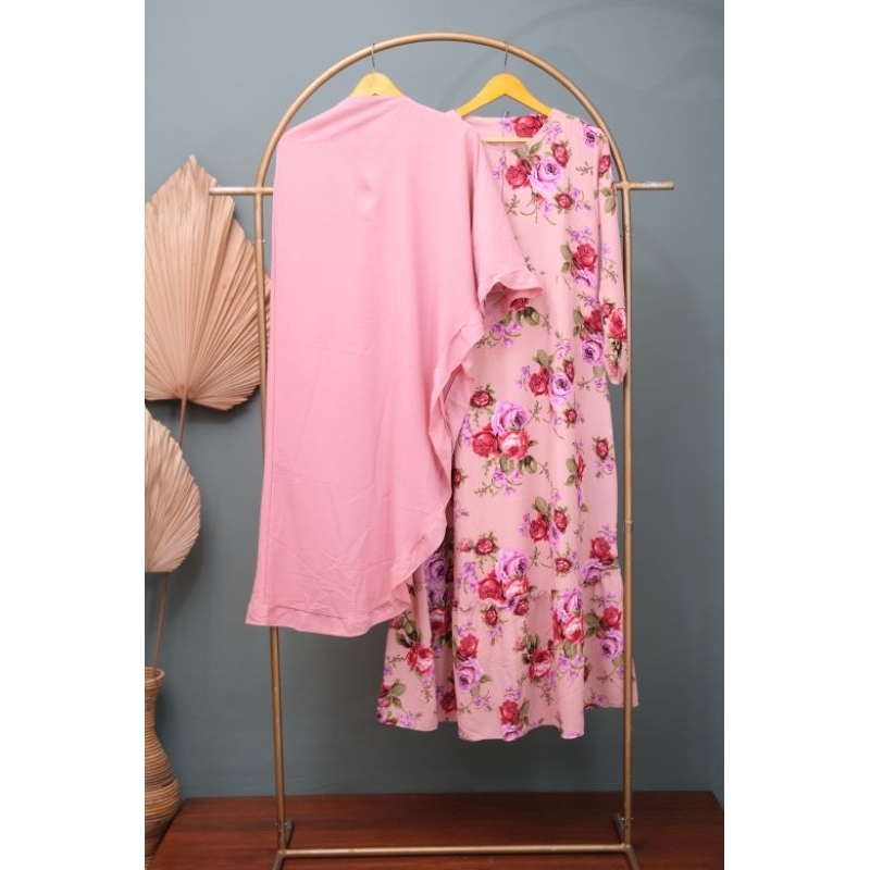 Gamis Polos Kombinasi Motif Bunga Bahan Ceruty Babydoll Warna Pink Ungu Muda