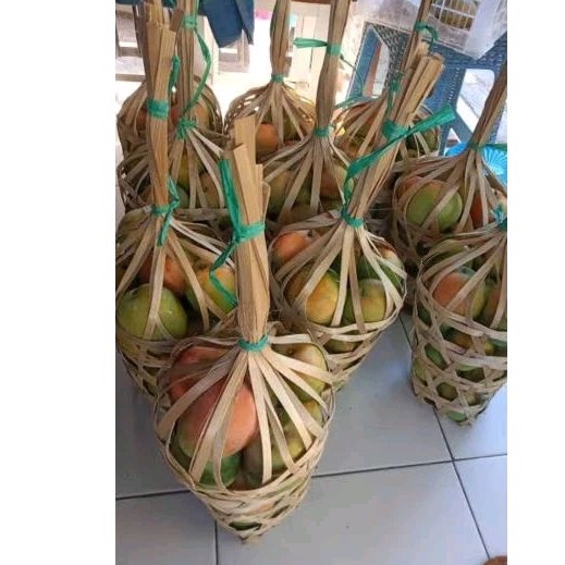 

Mangga Gincu Keranjang | Gincu +- 5 kg | Mangga Gedong Gincu