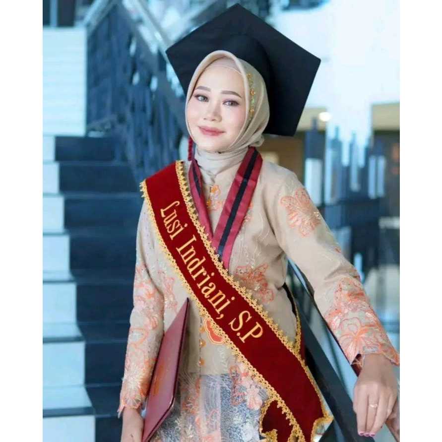 1 HARI JADI SELEMPANG WISUDA SAMPING selempang bludru selempang wisuda selempang bordir