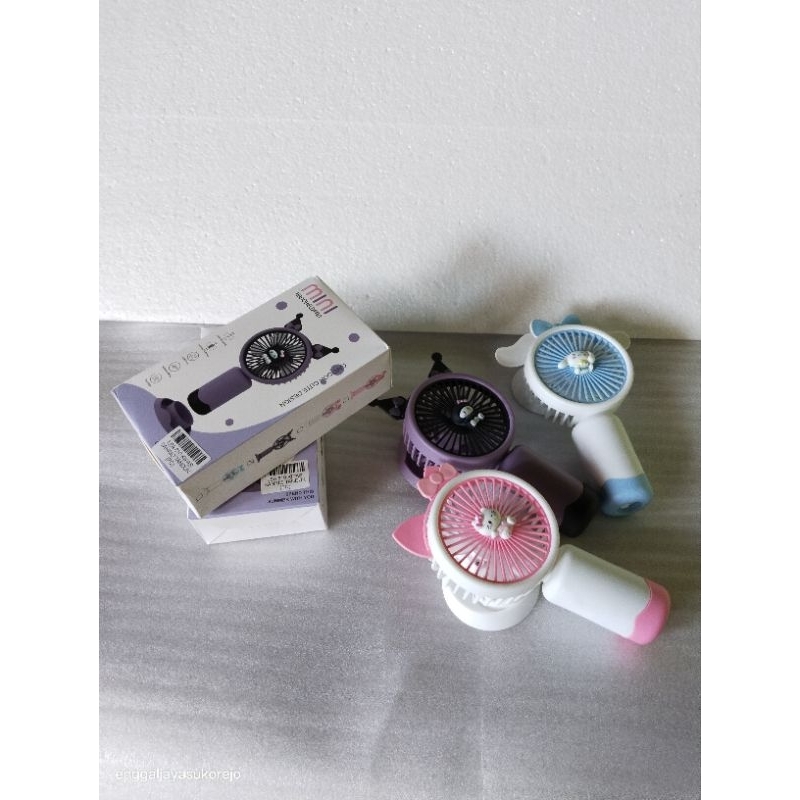 kipas angin mini karakter/kipas tangan