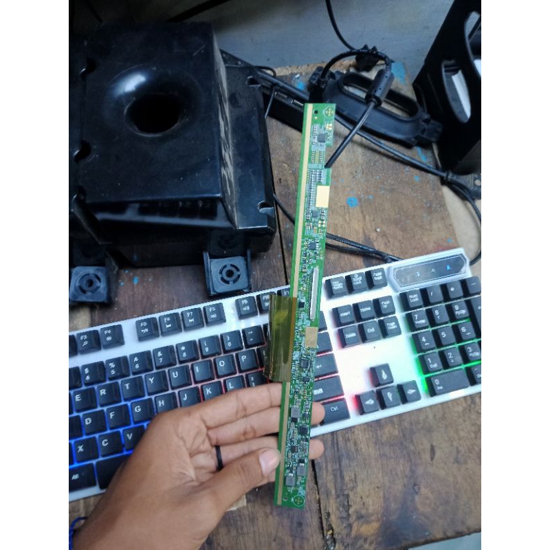 TICON T-CON TV POLYTRON 32T7511 32D7511 32D1500 32T1500