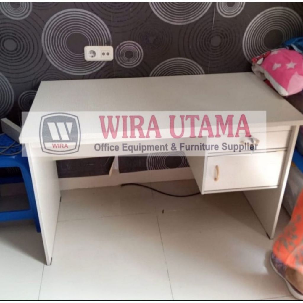 Meja 1/2 Biro Expo / Meja Kantor Expo / Meja Kerja Expo / Meja Belajar Expo / Meja Warna Putih Expo 