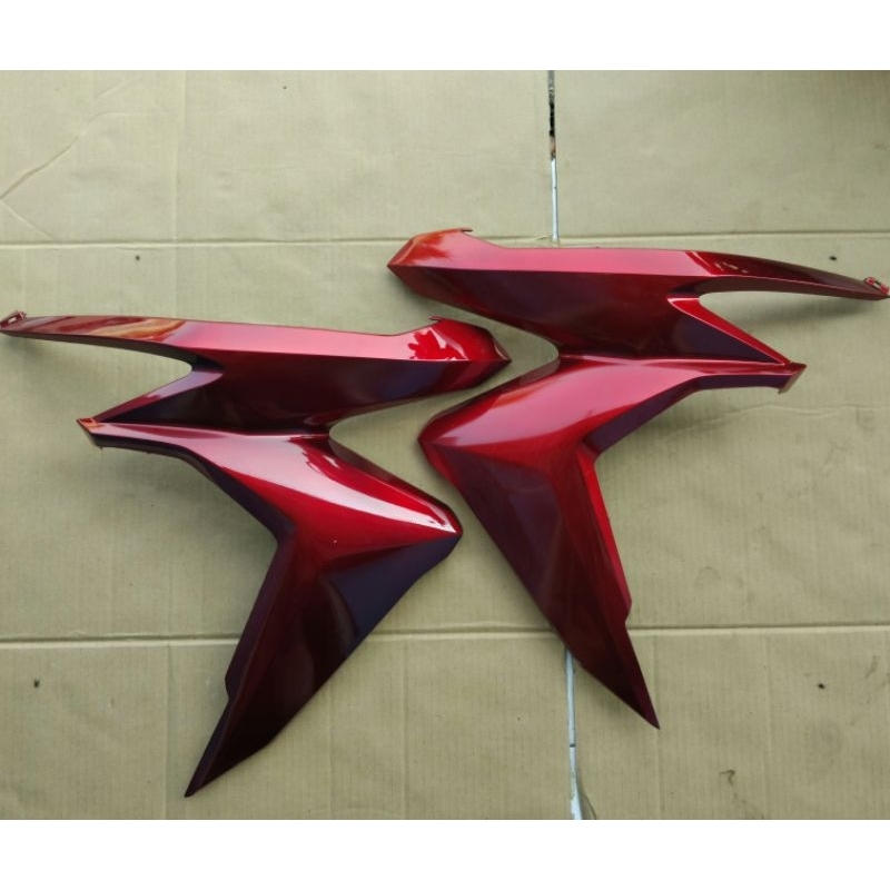 SAYAP VARIO MERAH CANDY 125 150 2018-2023 ORIGINAL