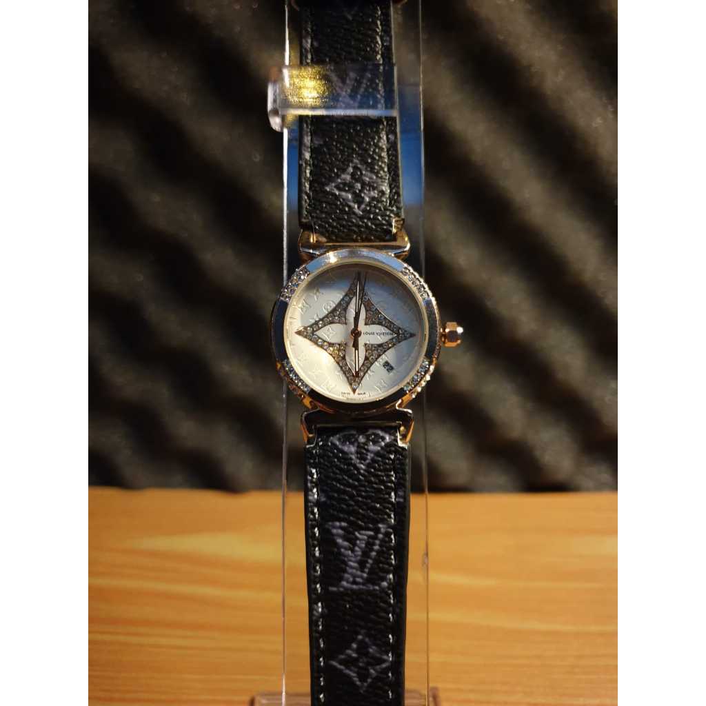 JAM TANGAN KEREN PREMIUM WANITA LV