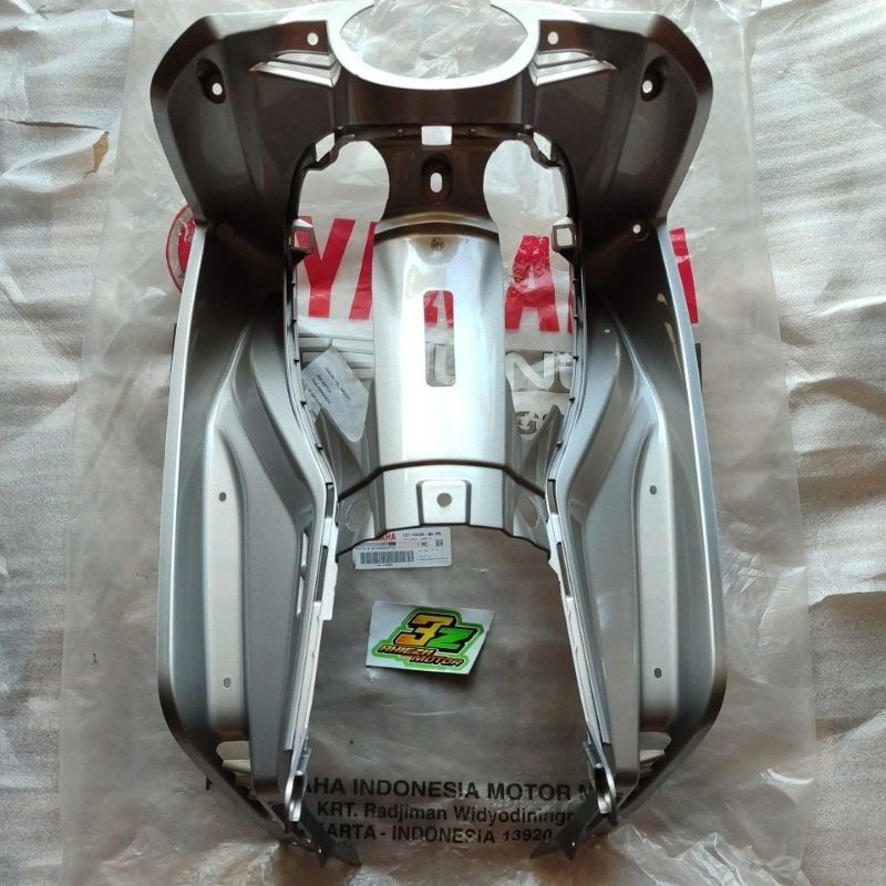 Legshield leksil cover dek kontak dalam tengah panel inner Jupiter MX Lama Old 1S7 silver S3 origina