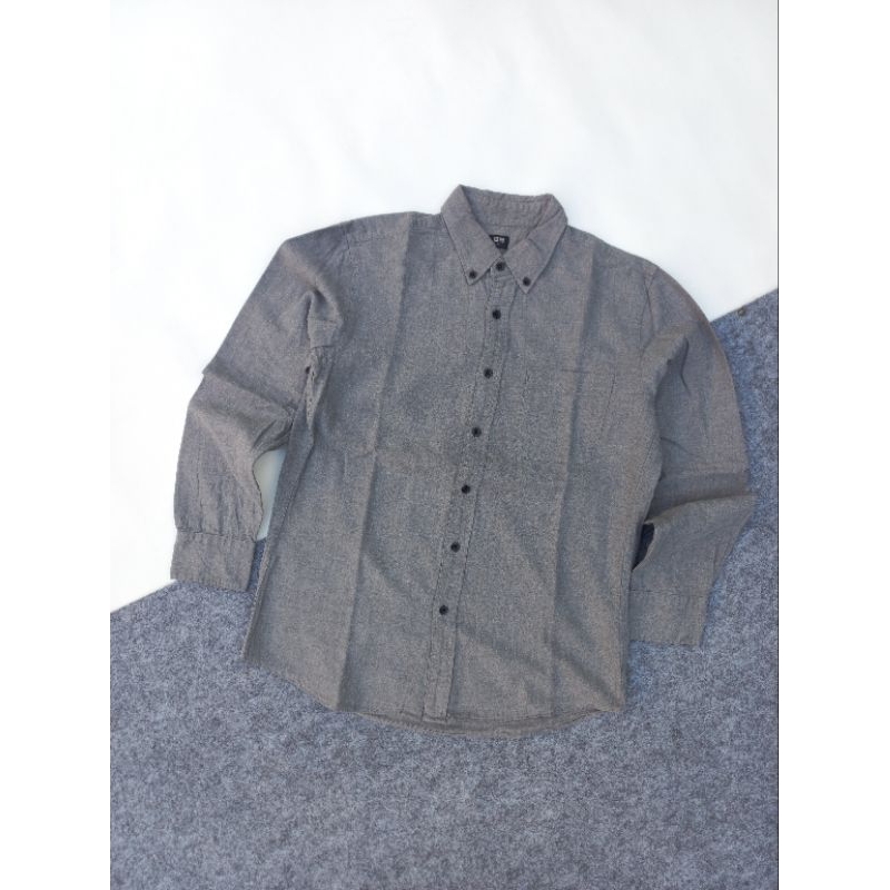KEMEJA UNIQLO BUTTON DOWN WORKSHIRT UNIQLO CASUAL(M)
