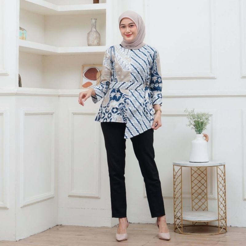 Atasan Batik Kerja Wanita Lengan Panjang