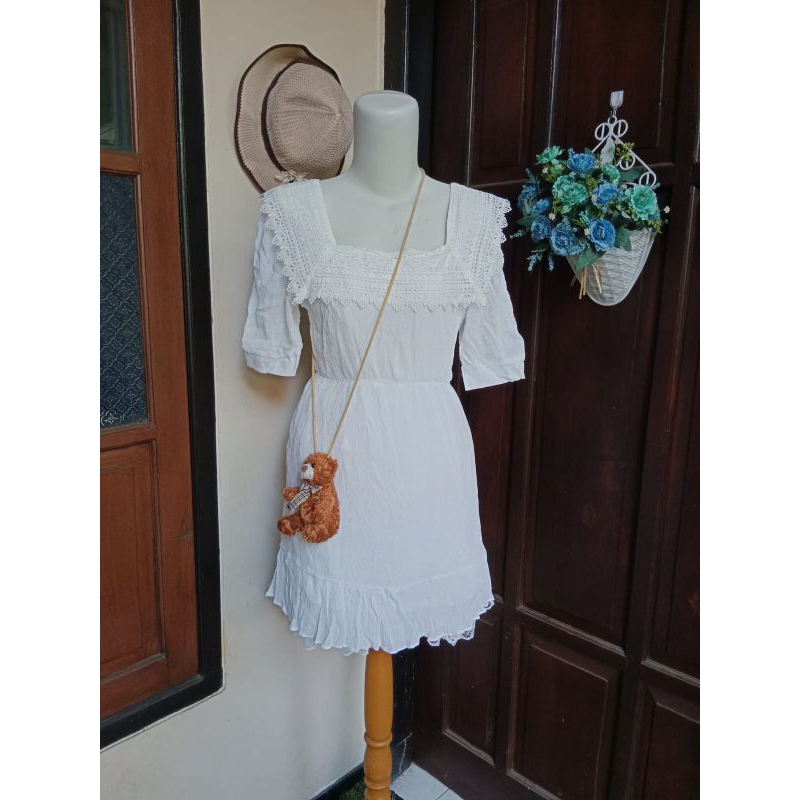 dress kerah kotak korean