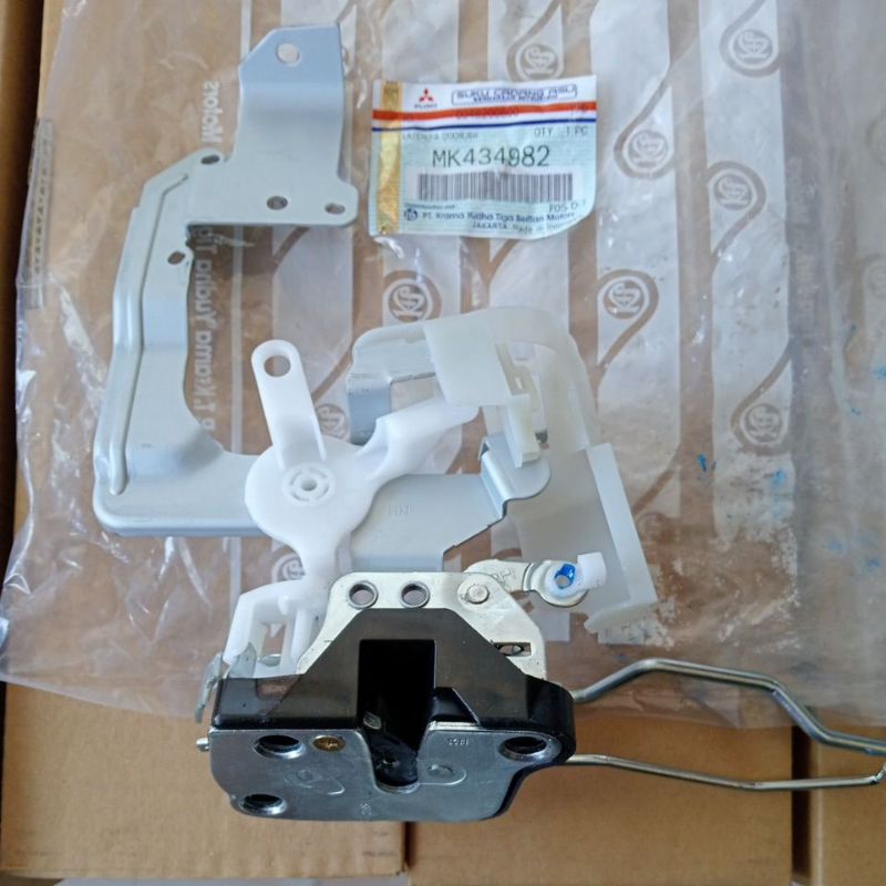 Door lock/doorlock pintu Canter Original (canter lama-baru sama)