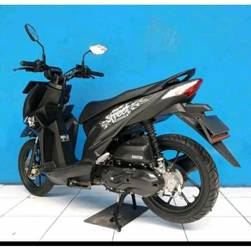 di jual kendaraan motor bekas tarikan leasing honda beat street tahun 2022