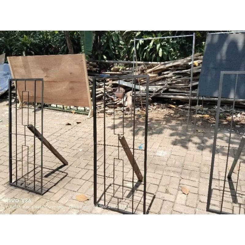 Tralis jendela minimalis / pengaman jendela