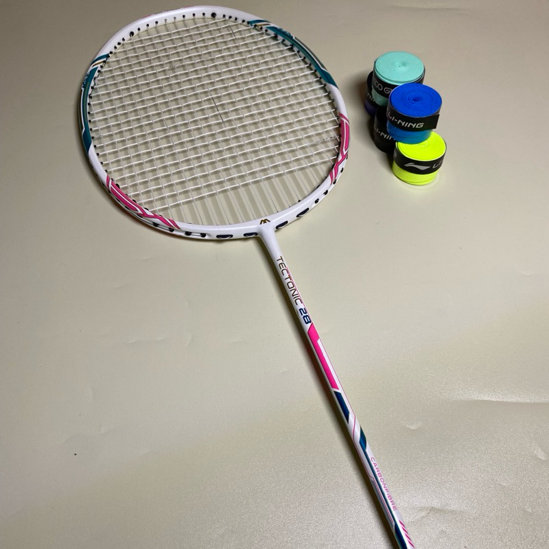 RAKET BULU TANGKIS POWER MAX TECTONIC 28 WHITE ORIGINAL 32LBS SIAP PAKAI BONUS GRIP