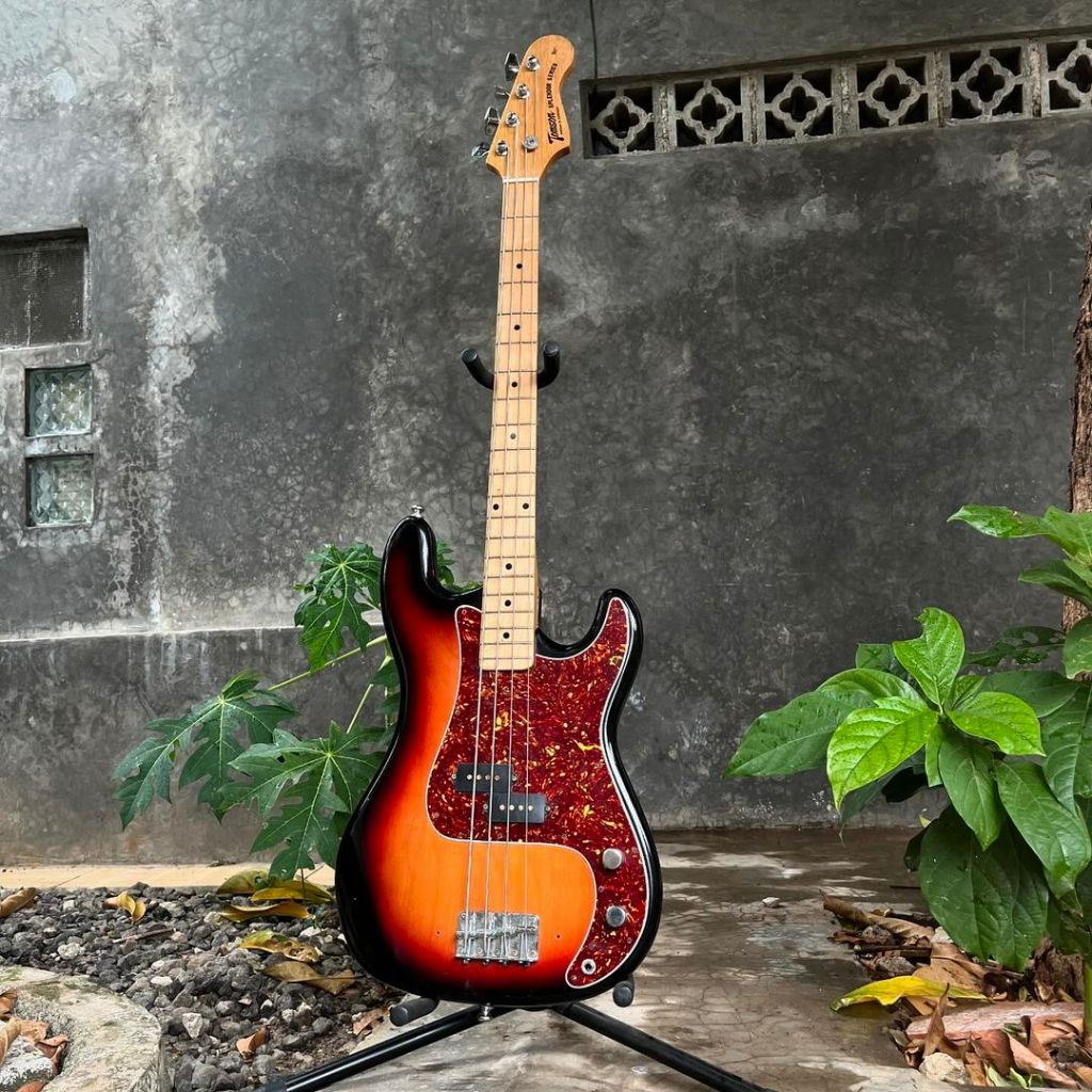 1970s Tomson Japan Splendor Series Precision Bass Sunburst n squier by fender